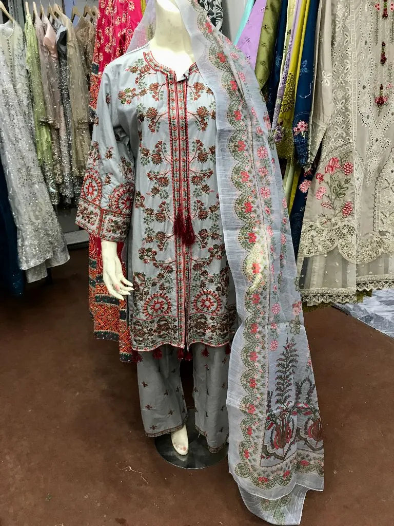 Women's Stitched 3-Piece Heavy Embroidered Cotton Lawn Suit with Organza/Net Dupatta